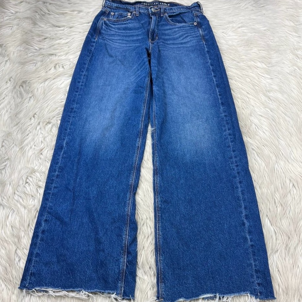 American Eagle Super High-Rise Baggy Wide Leg Jeans